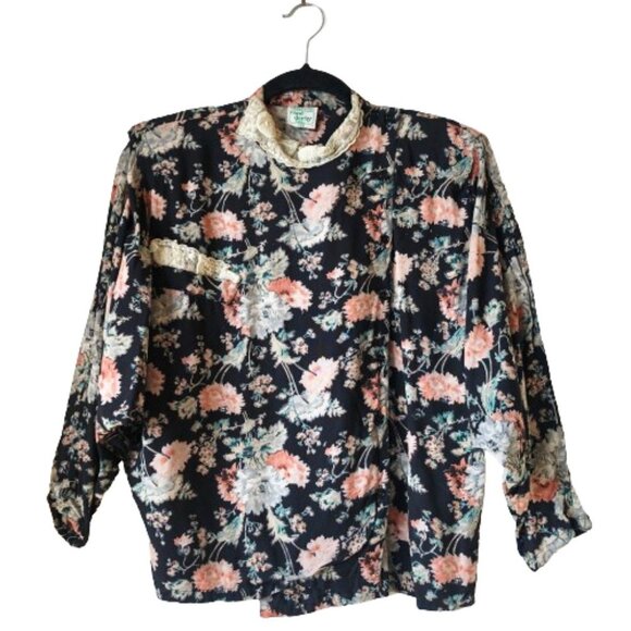 Vintage French Rene Derhy dark florals and lace tunic top shirt - Picture 6 of 16